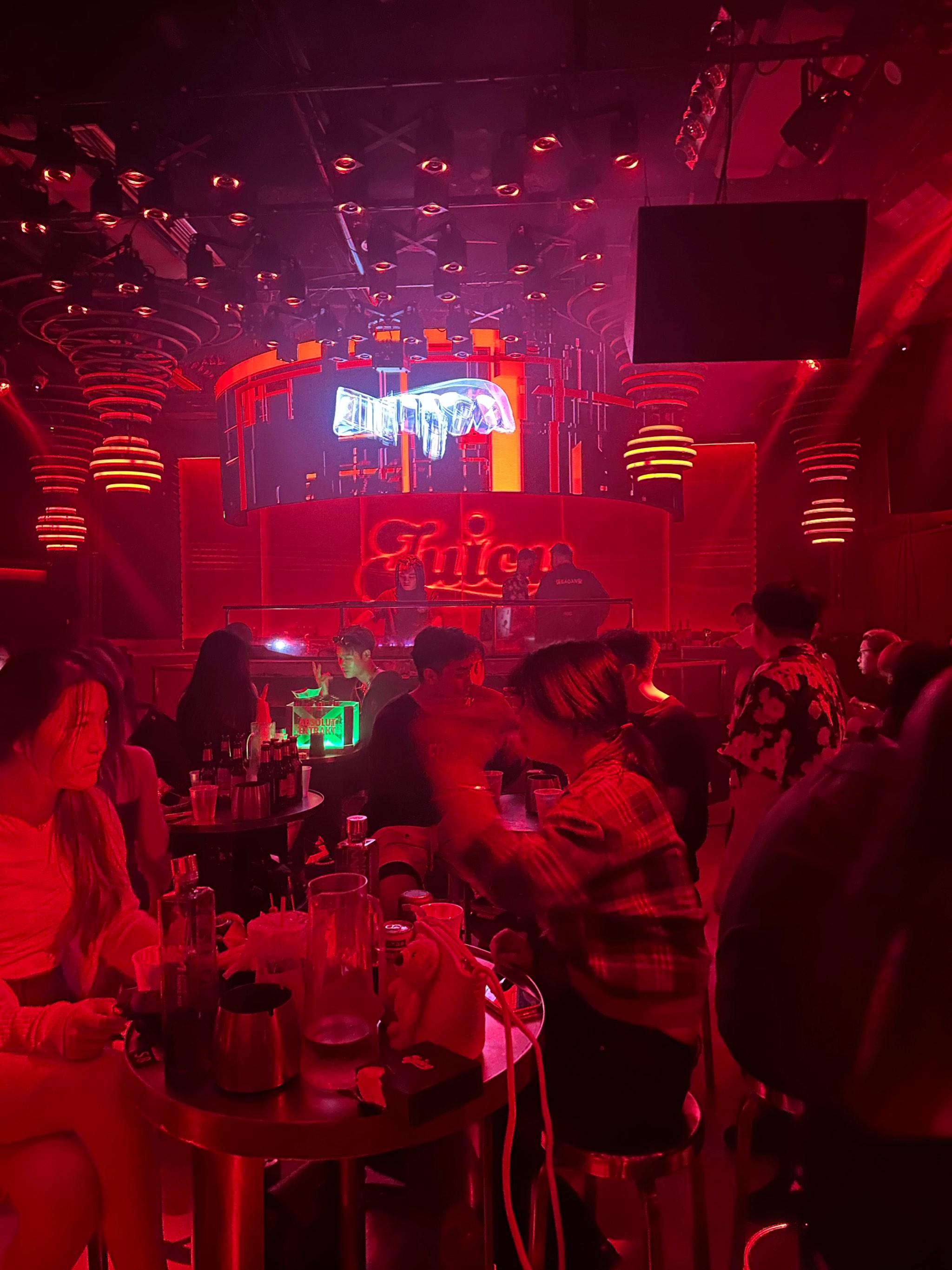 来宾商务KTV：尽情放松享受-兴宾区ktv预定